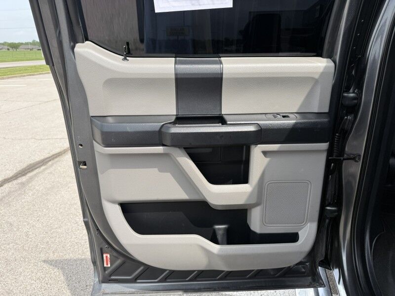 2019 Ford Super Crew F-350 DRW 4x4 Diesel XLT Collinsville OK