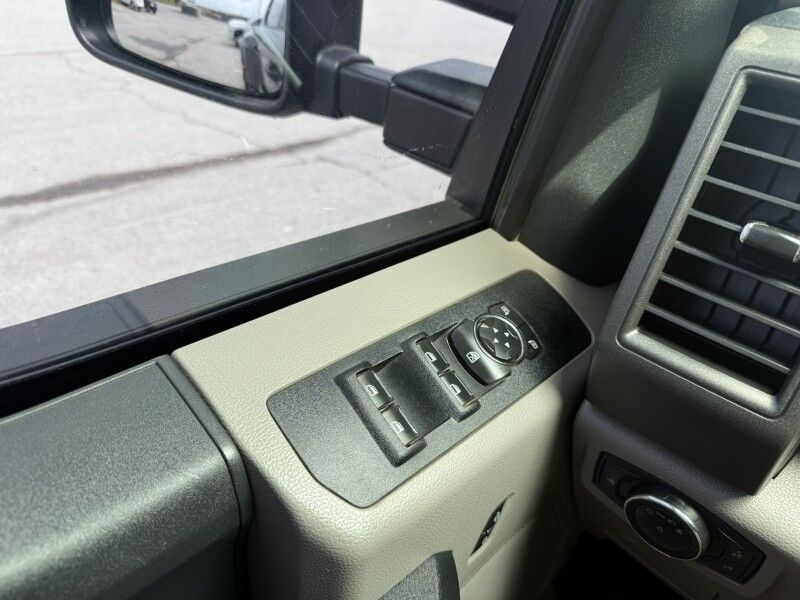 2019 Ford Super Crew F-350 DRW 4x4 Diesel XLT Collinsville OK