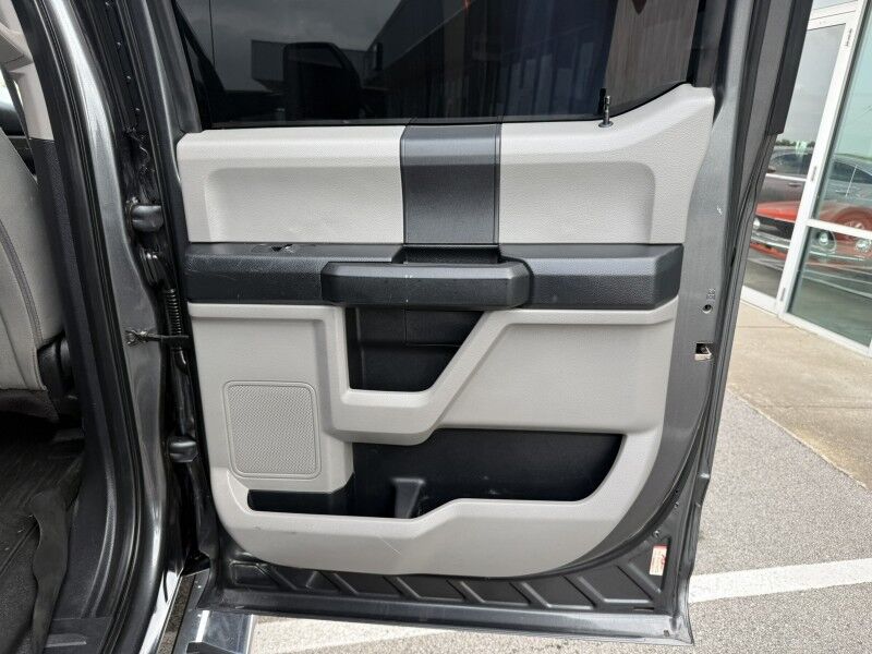 2019 Ford Super Crew F-350 DRW 4x4 Diesel XLT Collinsville OK