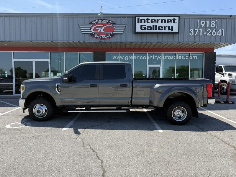2019 Ford Super Crew F-350 DRW 4x4 Diesel XLT Collinsville OK