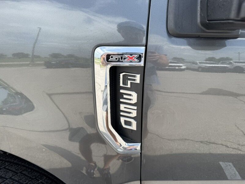 2019 Ford Super Crew F-350 DRW 4x4 Diesel XLT Collinsville OK