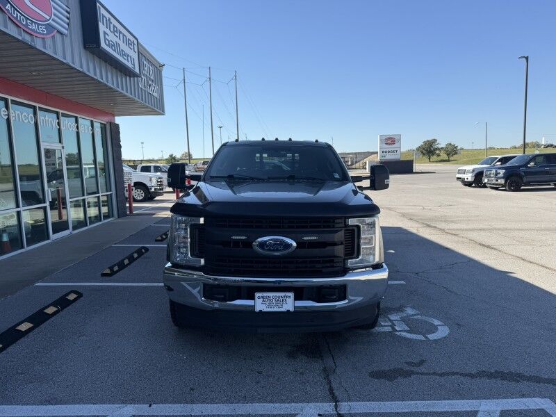 2019 Ford Super Crew F-350 DRW 4x4 Flatbed XL Collinsville OK