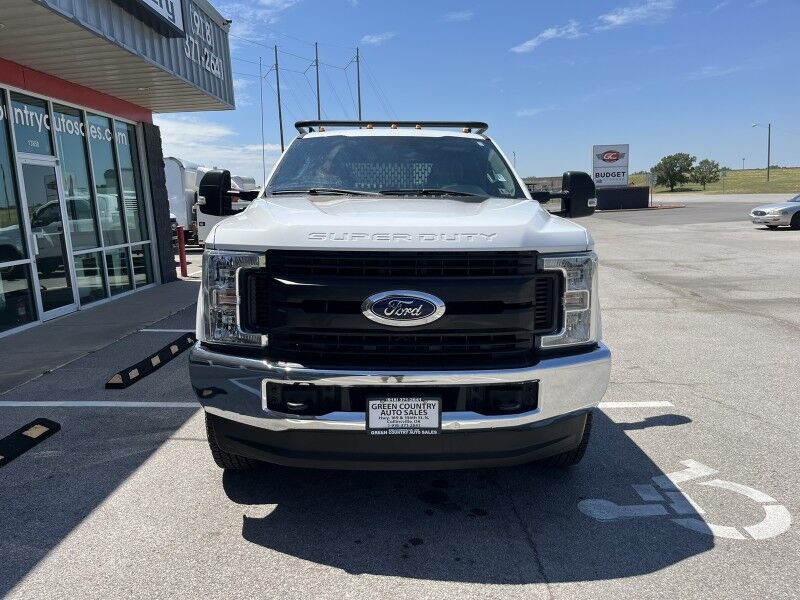 2019 Ford Super Crew F-350 SRW 4x4 Utility XL Collinsville OK