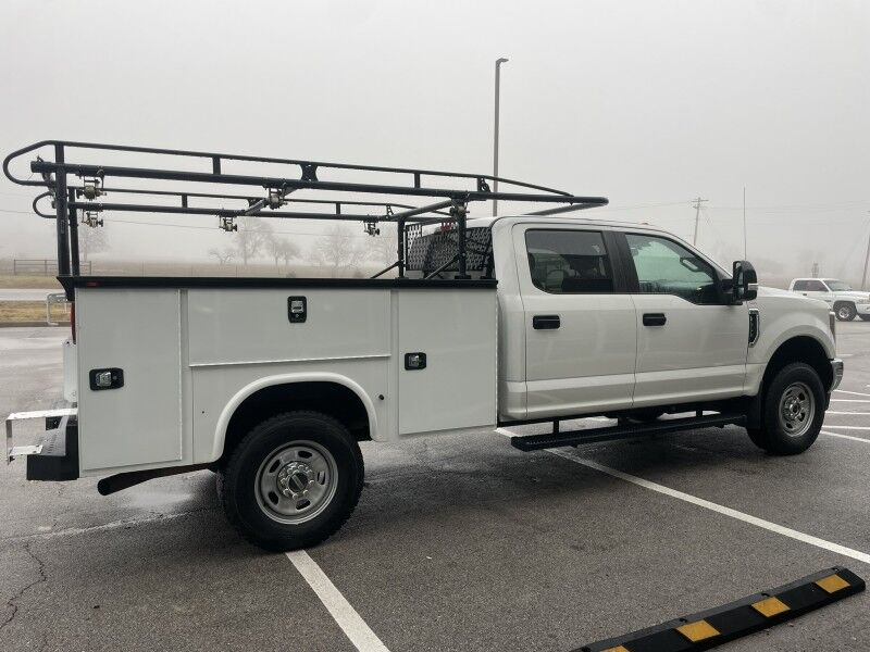 2019 Ford Super Crew F-350 SRW 4x4 Utility XL Collinsville OK