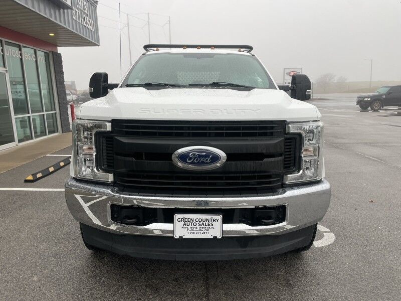 2019 Ford Super Crew F-350 SRW 4x4 Utility XL Collinsville OK