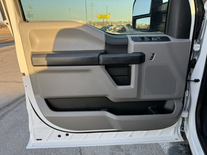 2019 Ford Super Crew F-350 SRW 4x4 Utility XL Collinsville OK