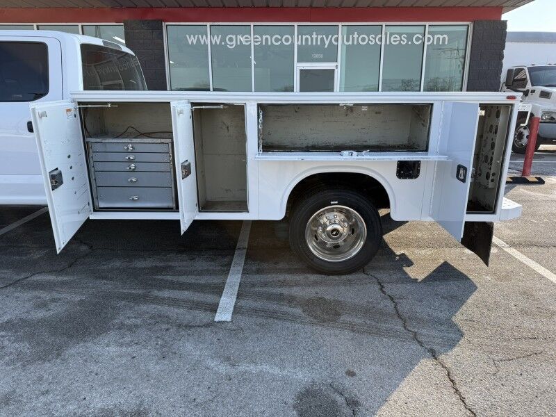 2019 Ford Super Crew F-550 V10 4x4 Utility XL Collinsville OK