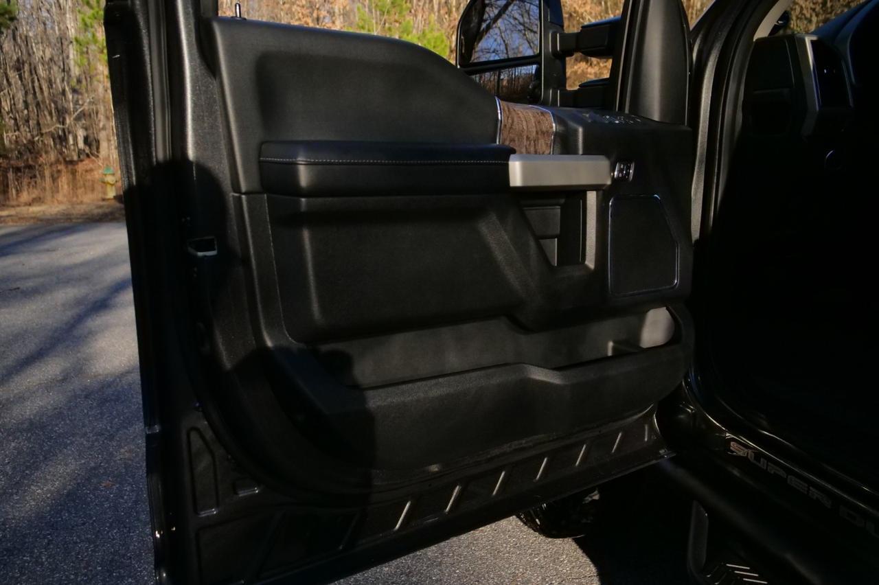 2019 Ford Super Duty F-250 LARIAT 4X4 / Turbo Diesel / Ultimate Package! Lincolnton NC