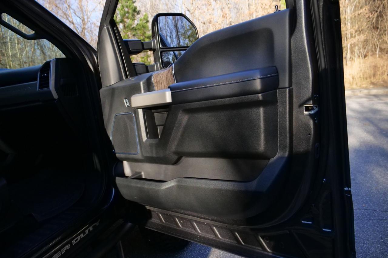 2019 Ford Super Duty F-250 LARIAT 4X4 / Turbo Diesel / Ultimate Package! Lincolnton NC