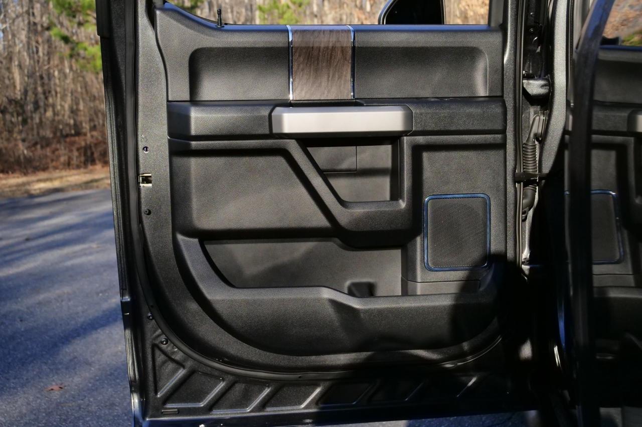 2019 Ford Super Duty F-250 LARIAT 4X4 / Turbo Diesel / Ultimate Package! Lincolnton NC