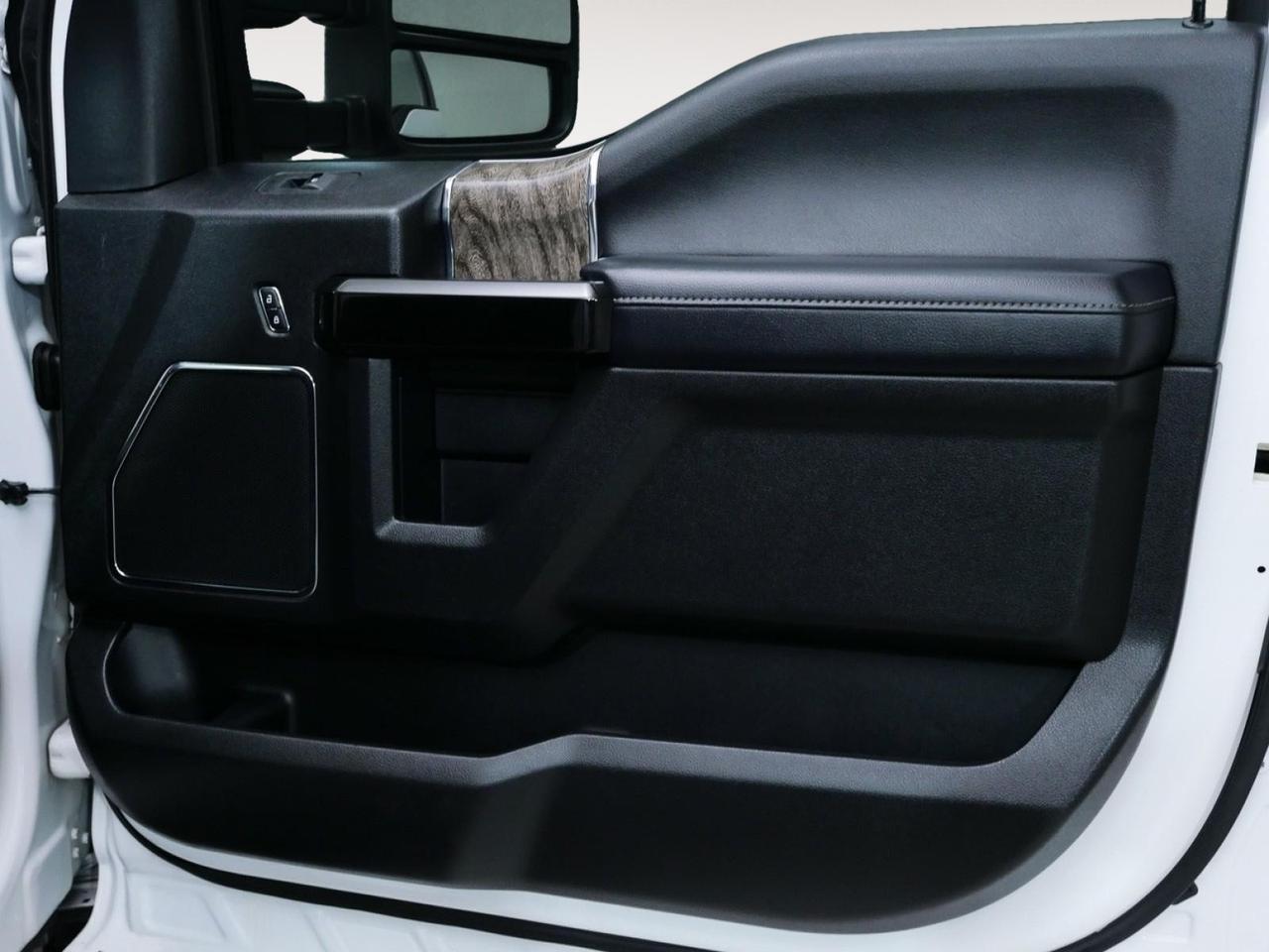 2019 Ford Super Duty F-250 Lariat Black Widow 6.7L Power Stroke 4x4 Mansfield TX