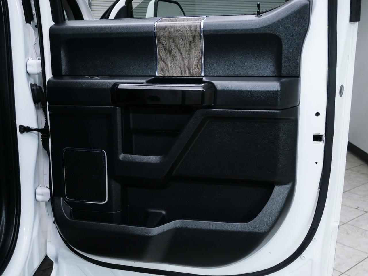 2019 Ford Super Duty F-250 Lariat Black Widow 6.7L Power Stroke Diesel 4x4 Mansfield TX