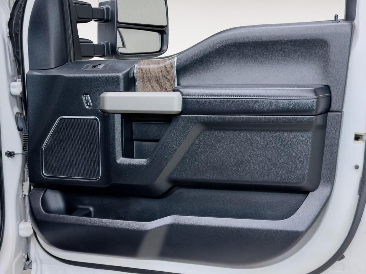 2019 Ford Super Duty F-250 Lariat FX4 6.7L Power Stroke 4x4 Mansfield TX