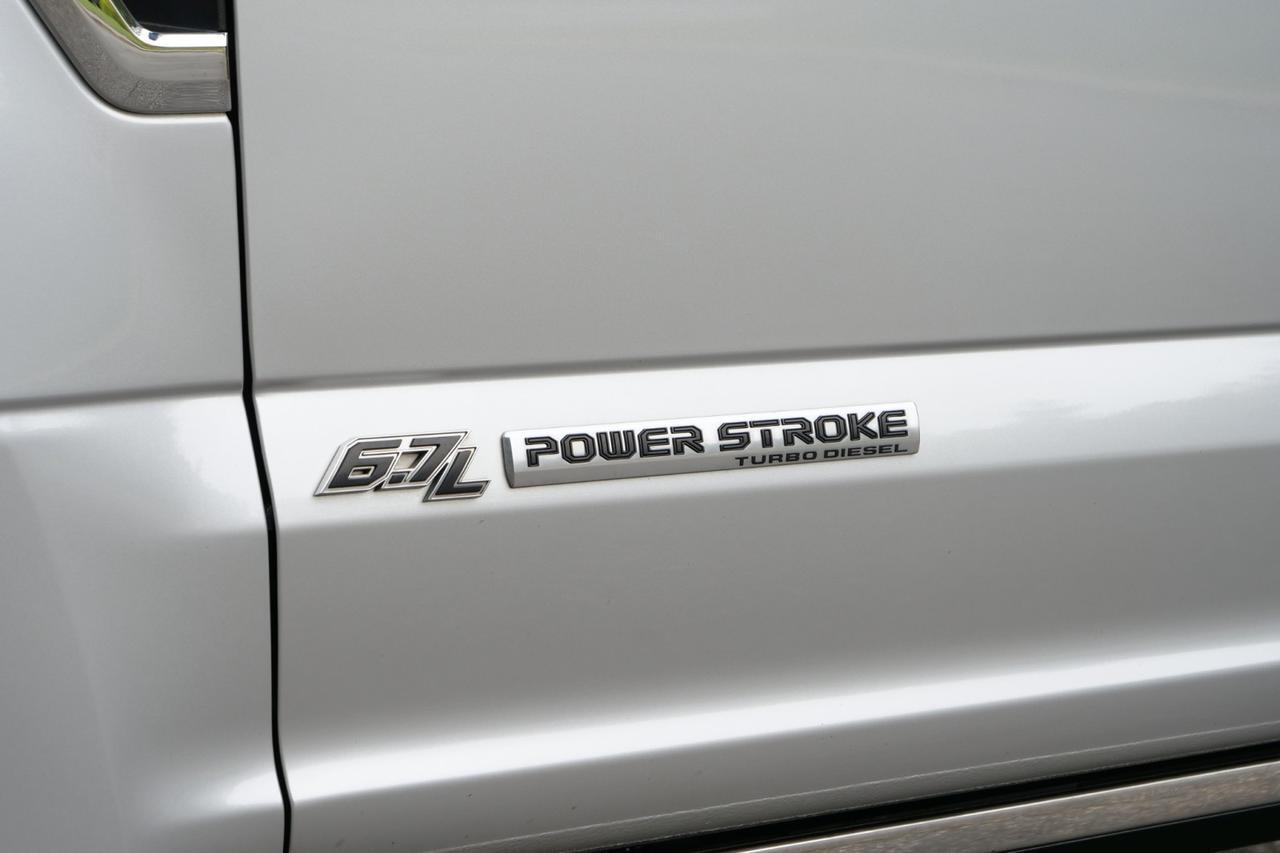 2019 Ford Super Duty F-250 Platinum 4X4 / Ultimate Package / 6.7L V8 Diesel! Lincolnton NC