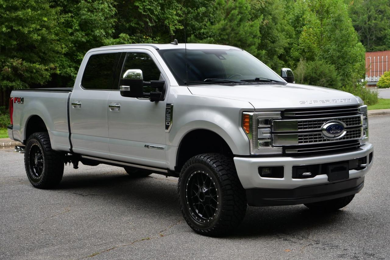 2019 Ford Super Duty F-250 Platinum 4X4 / Ultimate Package / 6.7L V8 Diesel! Lincolnton NC