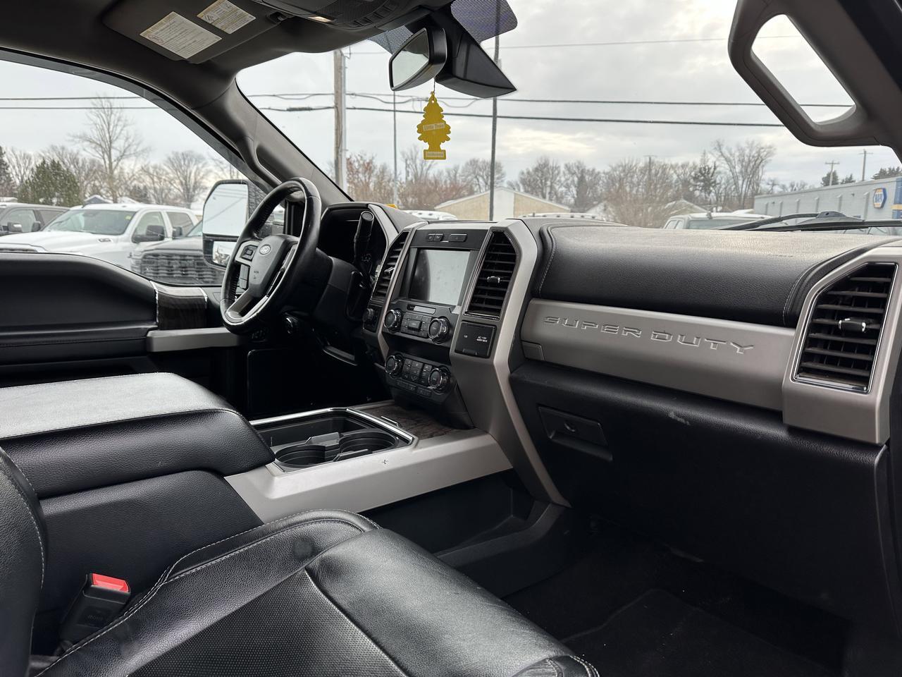 2019 Ford Super Duty F-250 SRW Redwater AB
