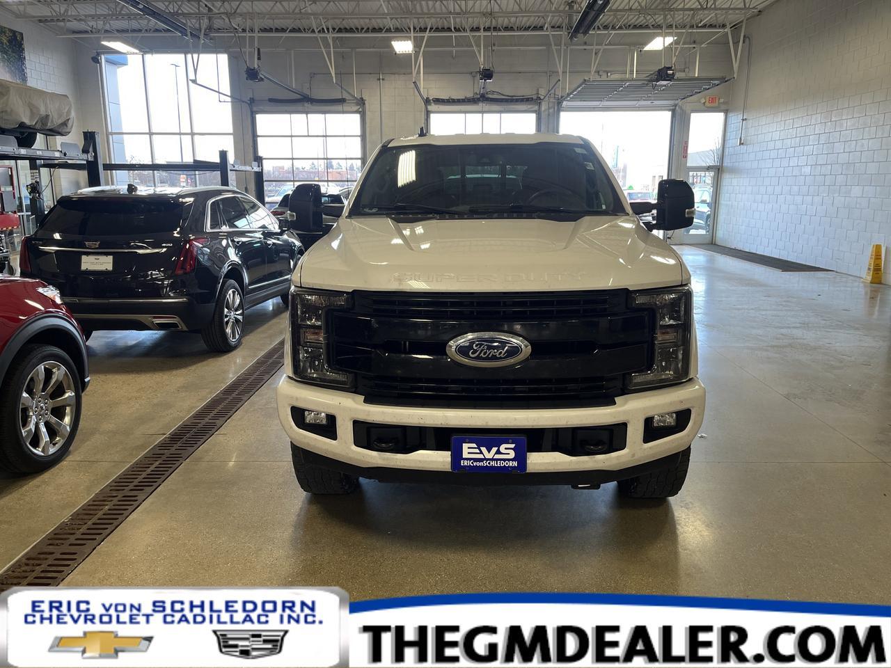 2019 Ford Super Duty F-250 SRW F-250 Lariat FX4 Crew Cab 4WD 6.2L V8 w/UltimateSportPkg Nav HtdCldMemLthr 20sBlackWheels