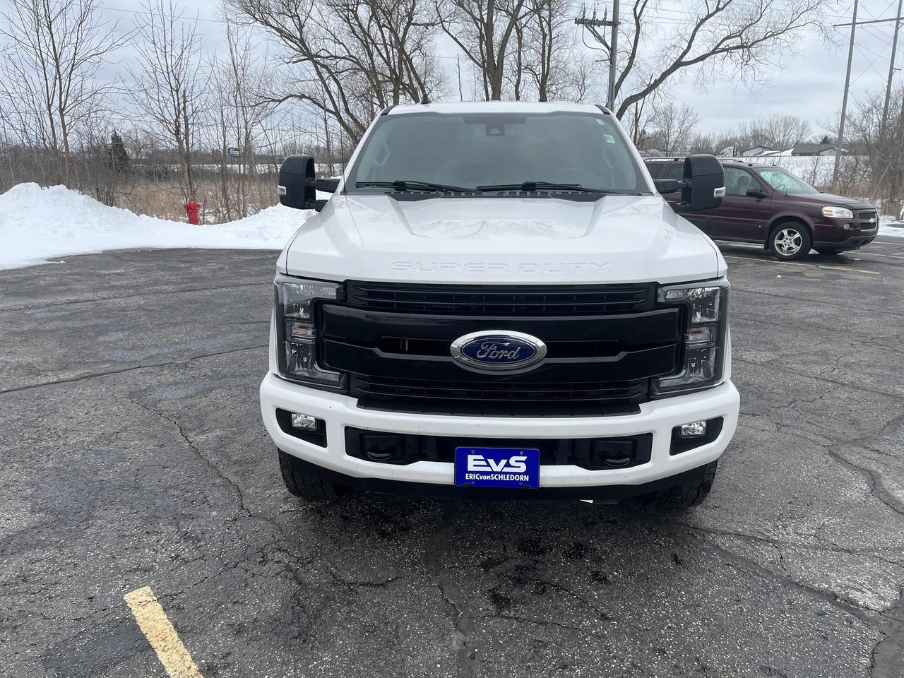 2019 Ford Super Duty F-250 SRW F-250 Lariat FX4 Crew Cab 4WD 6.2L V8 w/UltimateSportPkg Nav HtdCldMemLthr 20sBlackWheels