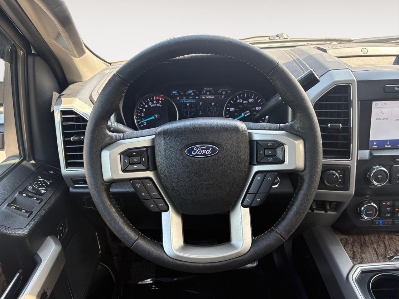 2019 Ford Super Duty F-250 SRW LARIAT, NEW 35 INCH TIRES, POWER RUNNING BOARDS, TOW PACKAGE, BACKUP CAMERA, PANORAMIC MOONROOF, BLIND SPOT ALERT, HEATED & VENTILATED SEATS, REAR POWER SLIDING WINDOW, ONLY 1 OWNER, CLEAN CERTIFIED CARFAX, RIDE THE RODE IN THIS F-250! Virginia Beach VA