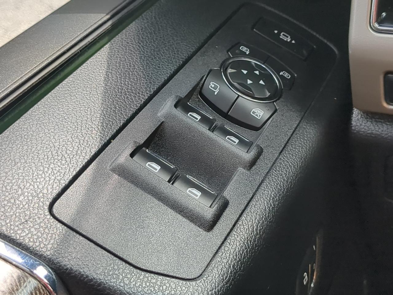 2019 Ford Super Duty F-250 SRW LARIAT Appleton WI