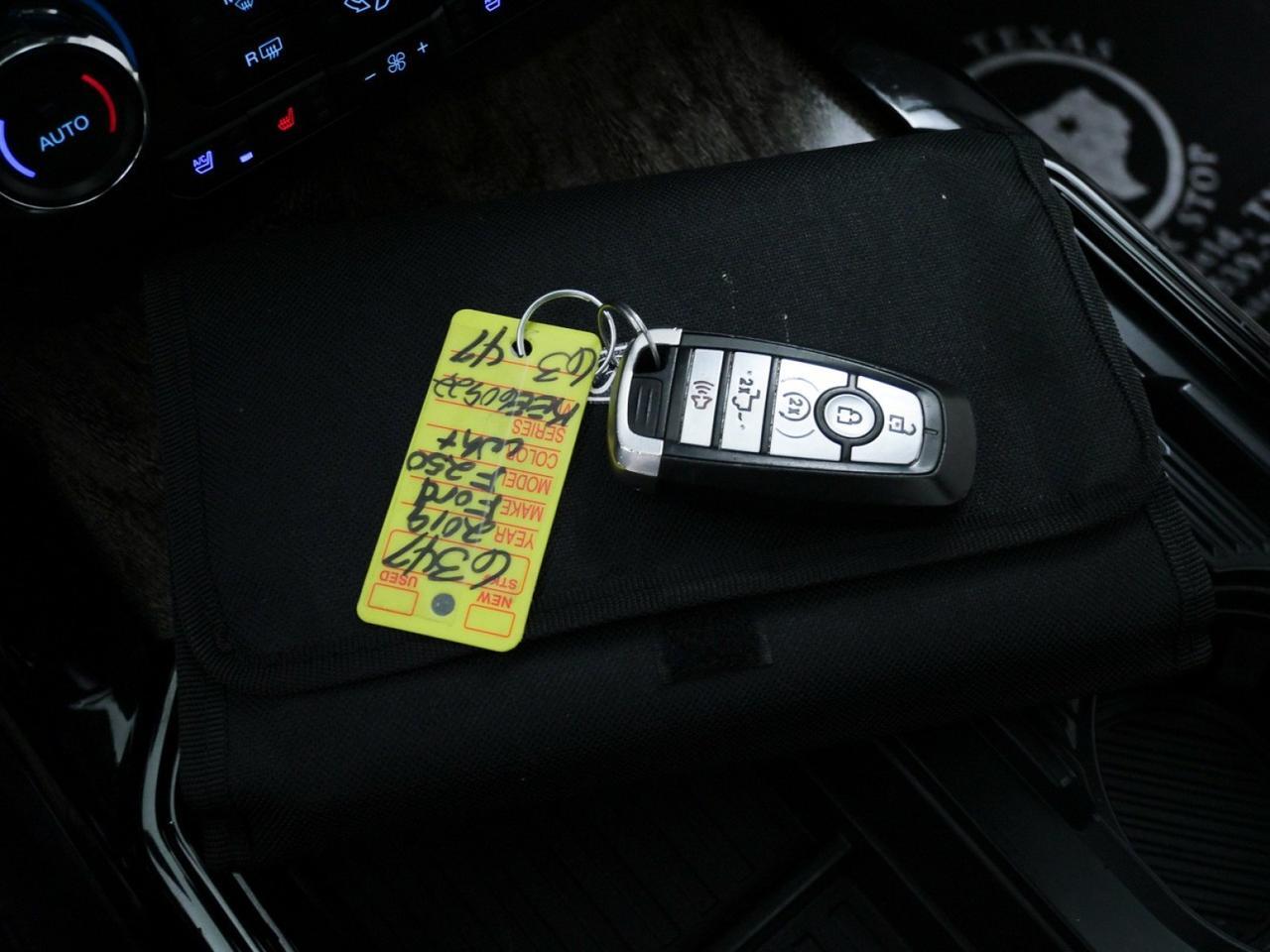 2019 Ford Super Duty F-250 SRW Lariat 6.7L Power Stroke Diesel 4x4 Mansfield TX