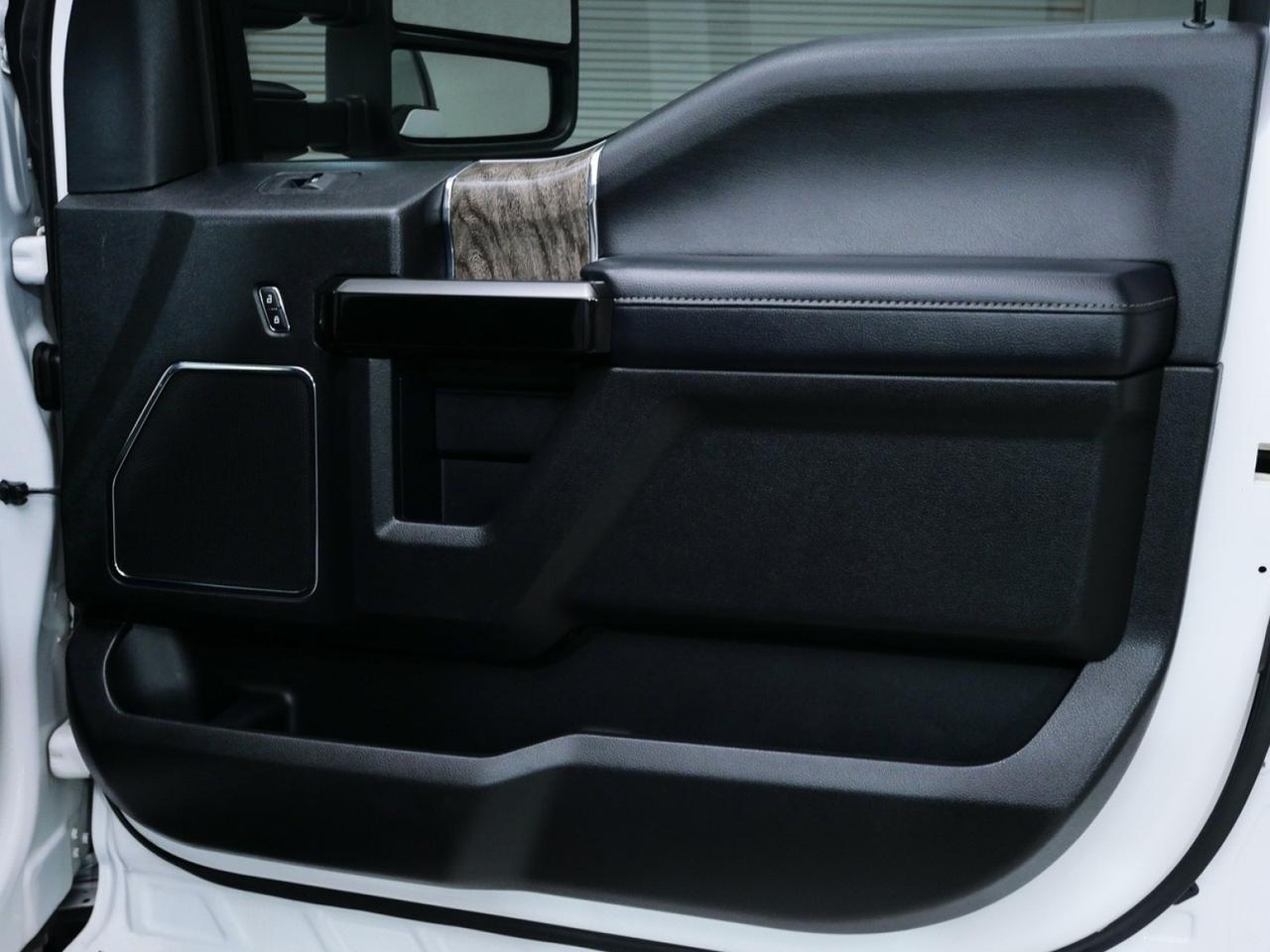 2019 Ford Super Duty F-250 SRW Lariat Black Widow 6.7L Power Stroke Diesel 4x4 Mansfield TX