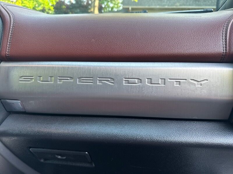 2019 Ford Super Duty F-250 SRW Platinum Crew Cab 4WD w/ Platinum Ultimate Package Arlington VA