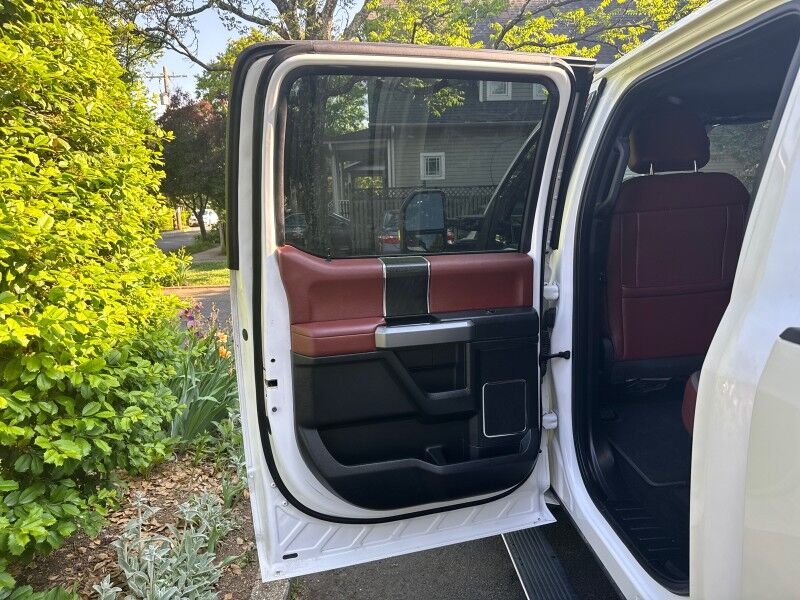 2019 Ford Super Duty F-250 SRW Platinum Crew Cab 4WD w/ Platinum Ultimate Package Arlington VA
