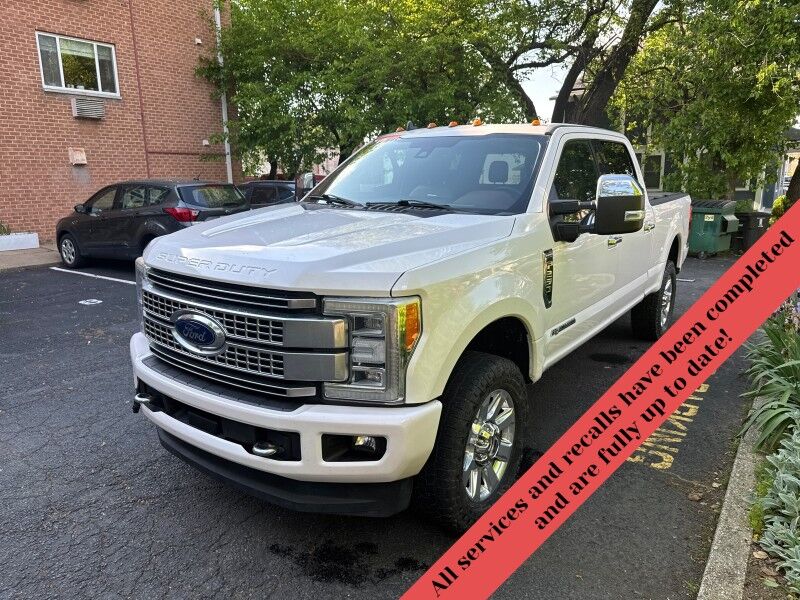 2019 Ford Super Duty F-250 SRW Platinum Crew Cab 4WD w/ Platinum Ultimate Package