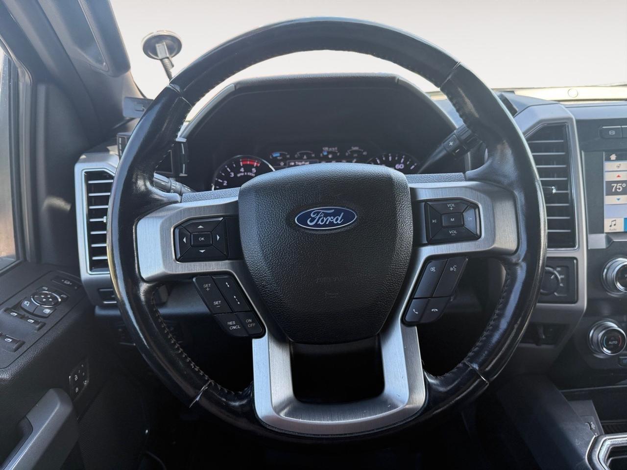 2019 Ford Super Duty F-250 SRW Platinum, HEATED/VENTILATED SEATS, HEATED REAR SEATS, MOONROOF, POWER FOLDING MIRRORS, B&O SPEAKERS, POWER RUNNING BOARDS, POWER SLIDING REAR WINDOW, REMOTE START, ALL WEATHER FLOOR MATS, ONLY 1 OWNER! Norfolk VA