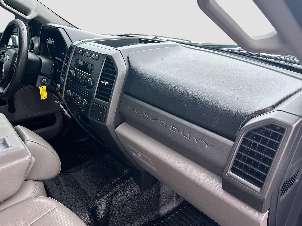 2019 Ford Super Duty F-250 SRW XL 4WD Crew Cab 8 Box Venice FL