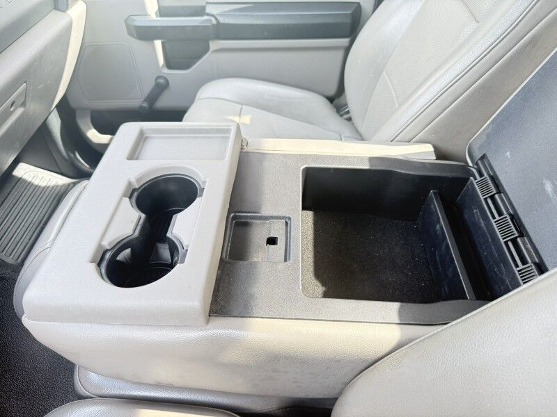 2019 Ford Super Duty F-250 Utility w/ Lift 29k mi's XL Collinsville OK