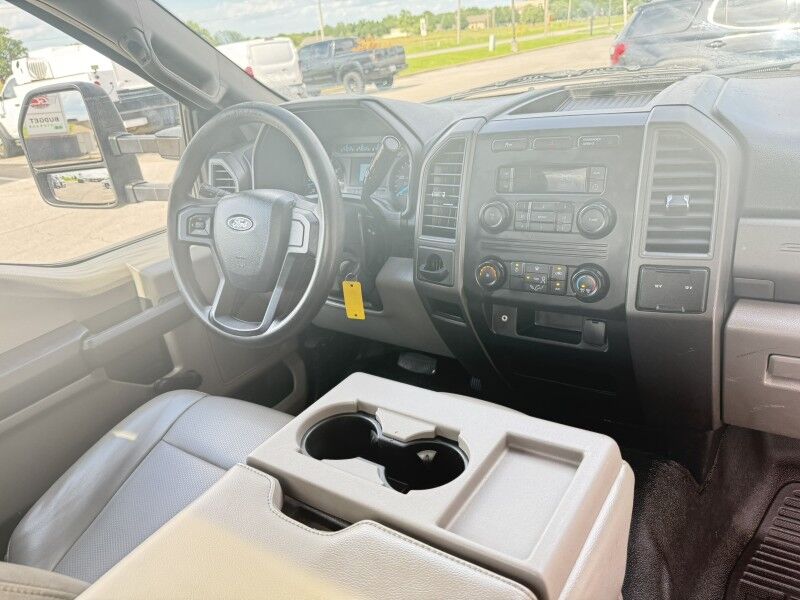 2019 Ford F-250 XL photo 4