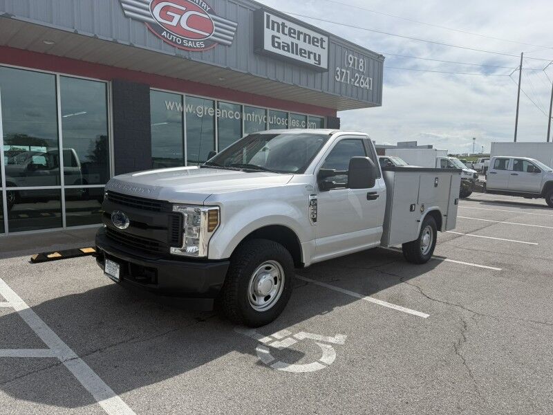 2019 Ford Super Duty F-250 Utility w/ Lift 29k mi's XL Collinsville OK