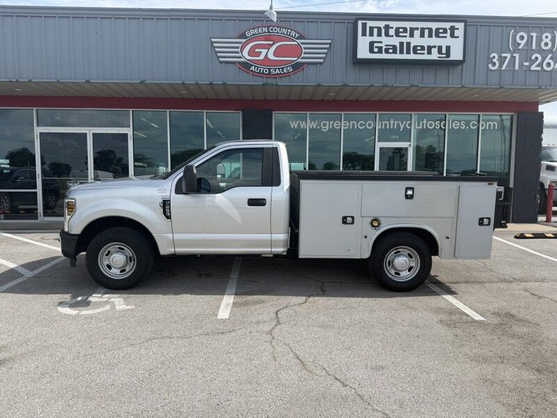 2019 Ford Super Duty F-250 Utility w/ Lift 29k mi's XL Collinsville OK