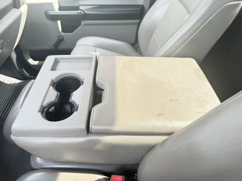 2019 Ford Super Duty F-250 Utility w/ Lift 29k mi's XL Collinsville OK