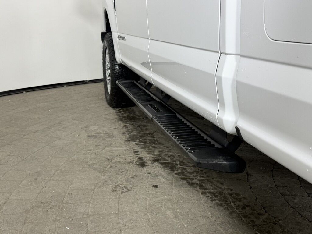 2019 Ford Super Duty F-250 XLT 4WD Crew Cab 8' Box 6.7L Diesel Maumee OH