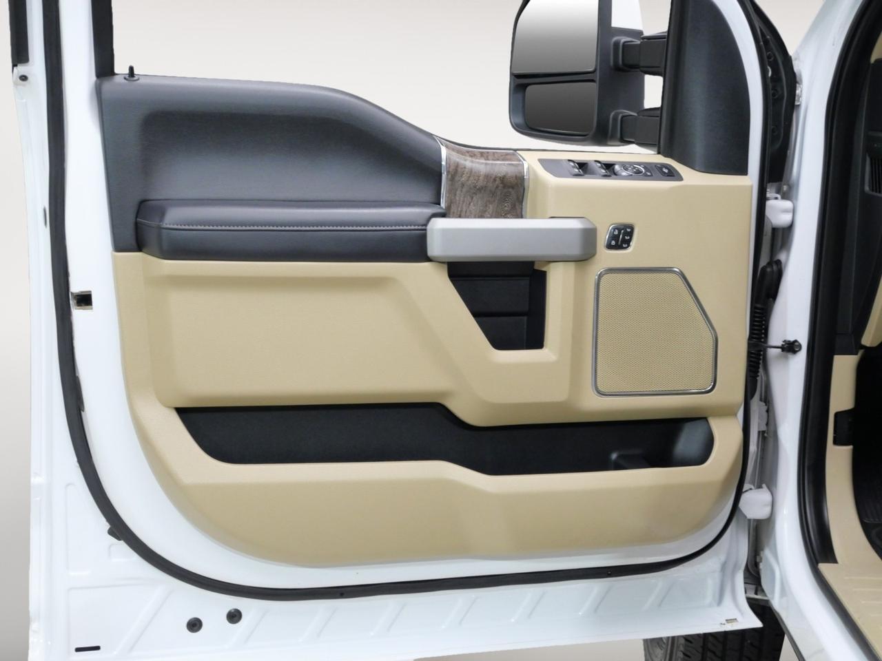 2019 Ford Super Duty F-350 DRW Lariat FX4 6.7L Power Stroke 4x4 Mansfield TX