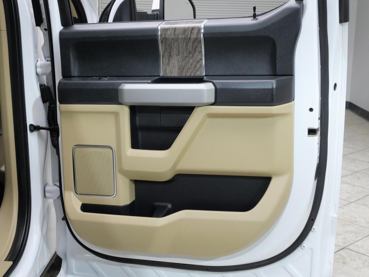 2019 Ford Super Duty F-350 DRW Lariat FX4 6.7L Power Stroke 4x4 Mansfield TX