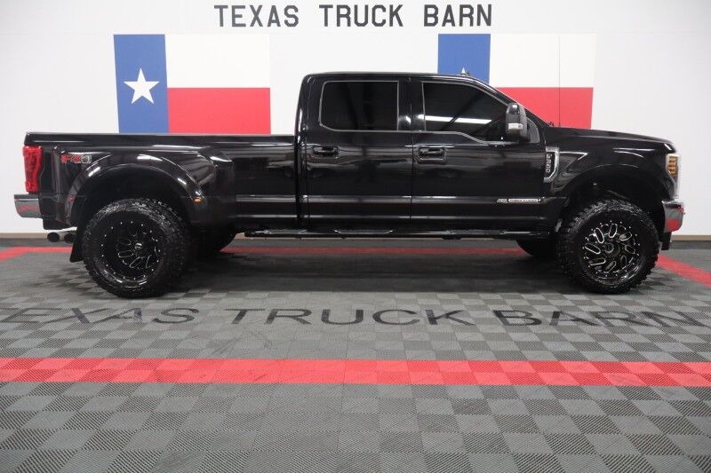 2019 Ford Super Duty F-350 LARIAT Dually Lifted 6.7L Diesel GPS Nav 37in Tires FREE WARRANTY Arlington TX