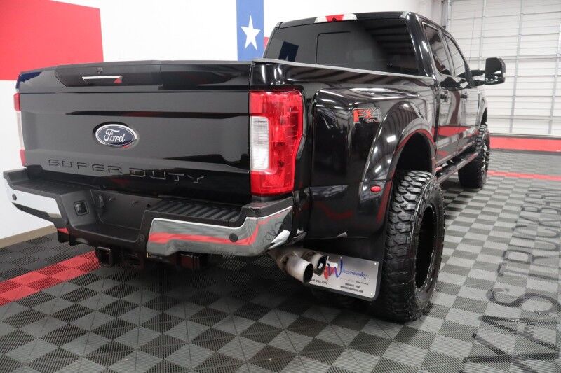 2019 Ford Super Duty F-350 LARIAT Dually Lifted 6.7L Diesel GPS Nav 37in Tires FREE WARRANTY Arlington TX