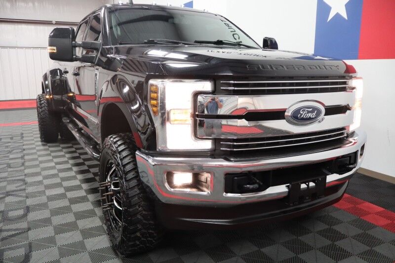 2019 Ford Super Duty F-350 LARIAT Dually Lifted 6.7L Diesel GPS Nav 37in Tires FREE WARRANTY Arlington TX