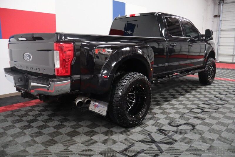 2019 Ford Super Duty F-350 LARIAT Dually Lifted 6.7L Diesel GPS Nav 37in Tires FREE WARRANTY Arlington TX