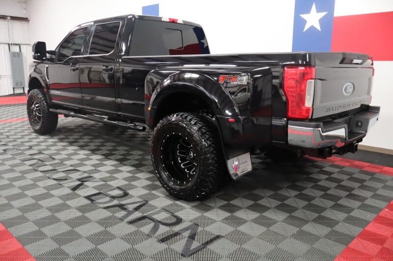 2019 Ford Super Duty F-350 LARIAT Dually Lifted 6.7L Diesel GPS Nav 37in Tires FREE WARRANTY Arlington TX