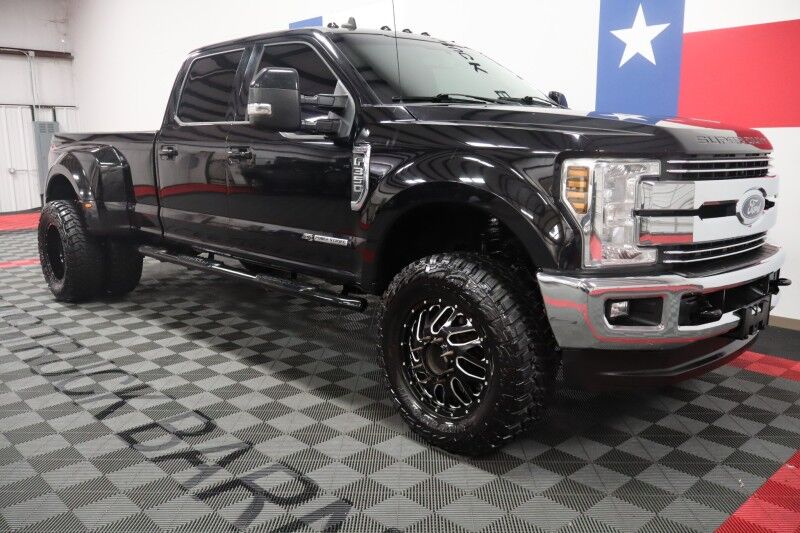 2019 Ford Super Duty F-350 LARIAT Dually Lifted 6.7L Diesel GPS Nav 37in Tires FREE WARRANTY Arlington TX