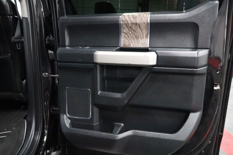 2019 Ford Super Duty F-350 LARIAT Dually Lifted 6.7L Diesel GPS Nav 37in Tires FREE WARRANTY Arlington TX