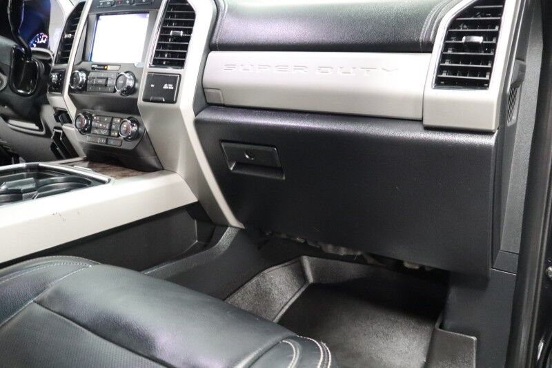 2019 Ford Super Duty F-350 LARIAT Dually Lifted 6.7L Diesel GPS Nav 37in Tires FREE WARRANTY Arlington TX