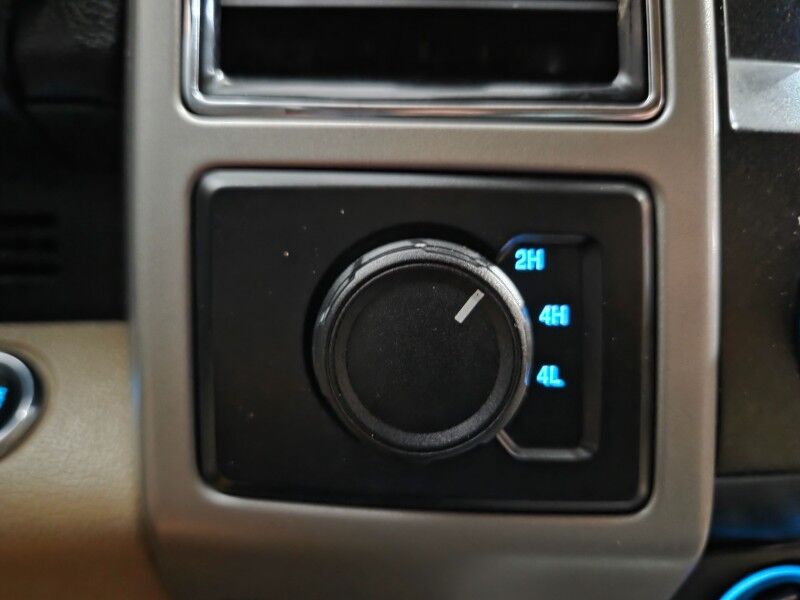 2019 Ford Super Duty F-350 Lariat Ultimate Dually FX4 4WD 6.7L Diesel GPS Camera Arlington TX
