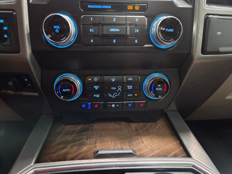 2019 Ford Super Duty F-350 Limited 6.7L Diesel Long Bed GPS Camera Sunroof Michelin Tires Arlington TX