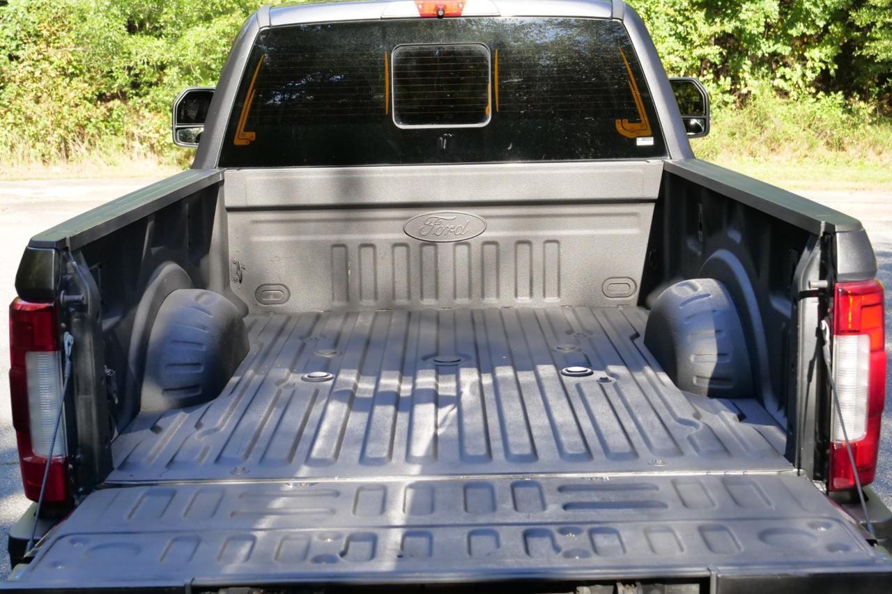 2019 Ford Super Duty F-350 Platinum 4X4 / Tire Upgrade / Diesel / Massage Seats High Point NC